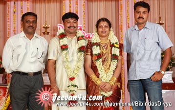 Bipindas Divya Wedding Recpetion Snaps